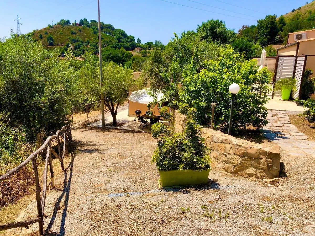 ** Aparthotel Cuore Della Valle Cefalu Italy